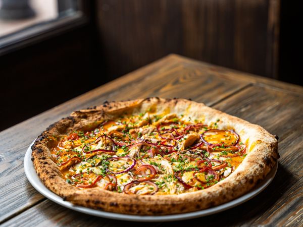 comer pizza restaurante francescos alcala